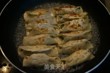 Make Pork celery pan paste step 18