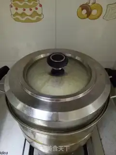 Make Crown Steam Cake step 7