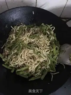 Make ♪ The beans, the meat, the noodles ♪ step 5