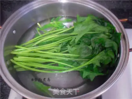 Make Pine pickles step 1