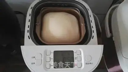 Make One-key soft and sweet bread step 3