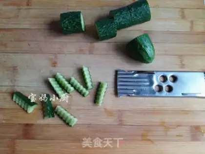 Make A cucumber mix fan step 6