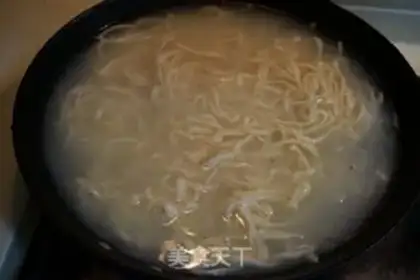 Make Spaghetti pasta step 10