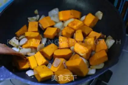 Make Onion pumpkins step 5