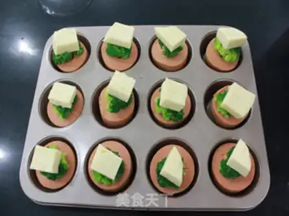 Make A little round of cheese step 5