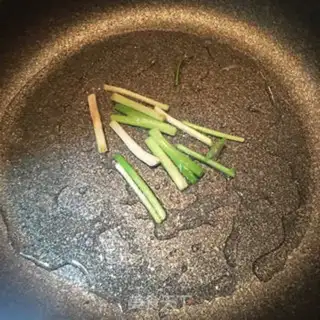 Make Onion noodles step 4
