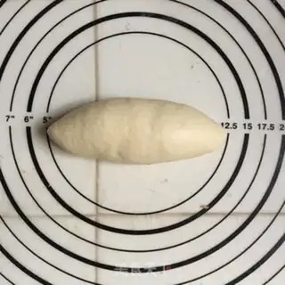 Make A salad pine bun step 4