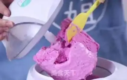 Make Flamingo ice cream step 4