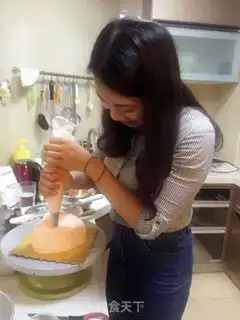Make Happy New Year cake step 10