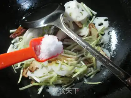 Make Scrambled sprouts step 5