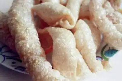 Make Fried pig skin step 7
