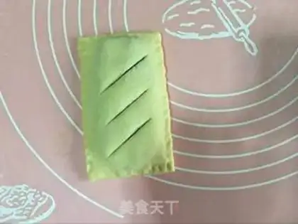 Make ♪ Sprinkled red pea pie ♪ step 3