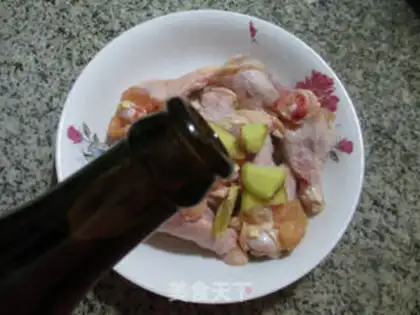 Make Soy sauce, chicken wings step 1