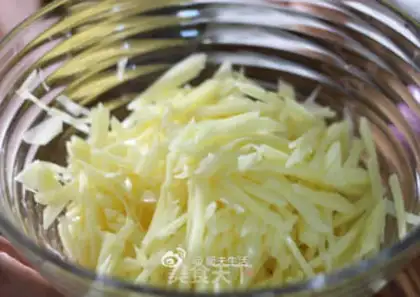 Make Fried potatoes step 1