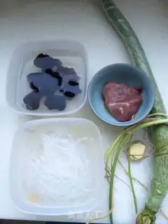 Make Spoon fan soup step 1