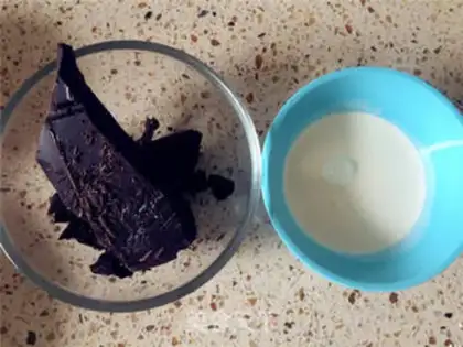 Make Chocolate softcake step 1