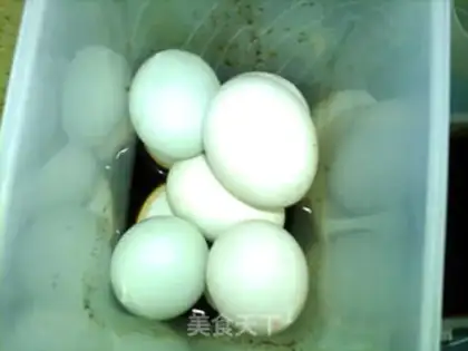 Make Homemade non-leaded eggs step 7