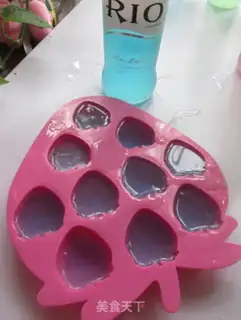 Make Mint blueberry cocktails step 0