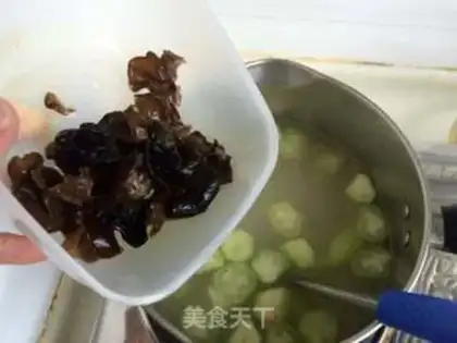 Make Spoon fan soup step 11