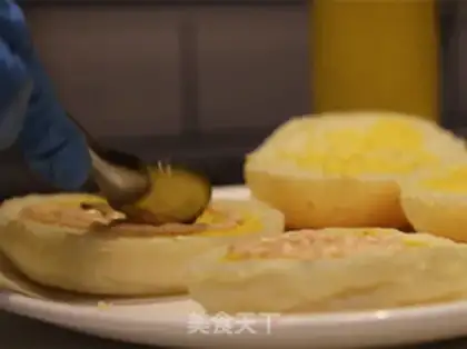 Make Cheese and beef burgers step 6