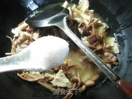 Make Peanut and rice mushrooms roasted step 7