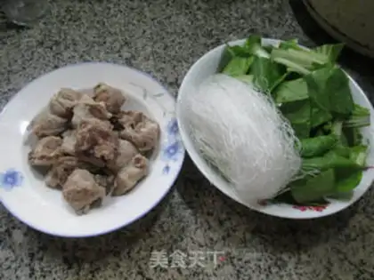 Make A little cabbage steak fan soup step 0