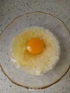 Make Wine and red-tree egg step 1