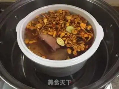 Make The water-stealing vermin and the white pigeon soup step 3