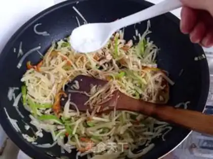 Make Pyramid radish step 15