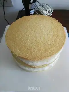 Make Smiley birthday cake step 15