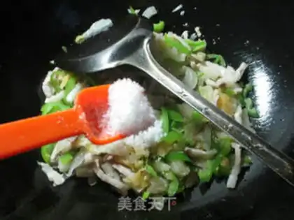 Make Spicy pork sauerkraut step 5