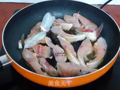 Make Autumn fried mackerel step 4