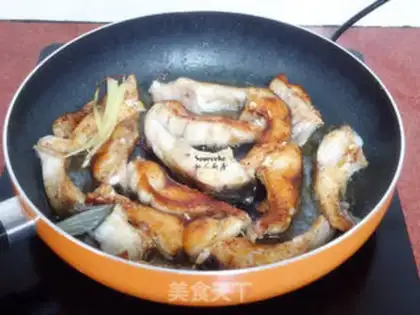 Make Autumn fried mackerel step 5