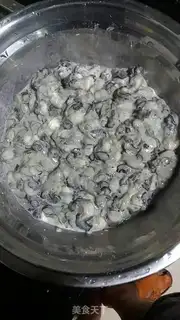 Make Purple oyster soup step 1