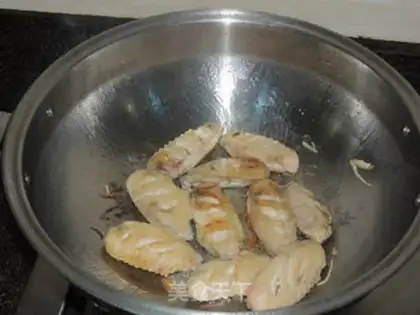 Make Wine chicken wings step 0