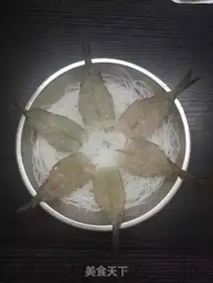 Make Garlic on the back shrimp step 1