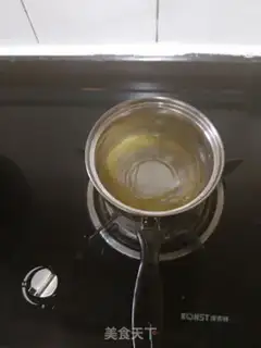 Make Cheese sauce bacon pasta step 2