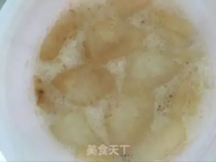 Make Pear fresh yeast step 4