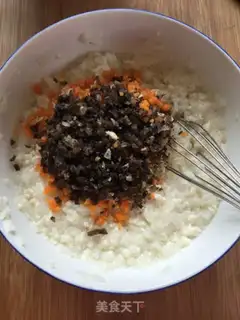 Make Shrimp-skinned vegetable and gold rice step 7