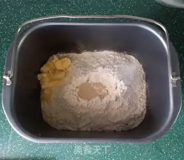 Make Egg milk toast step 4
