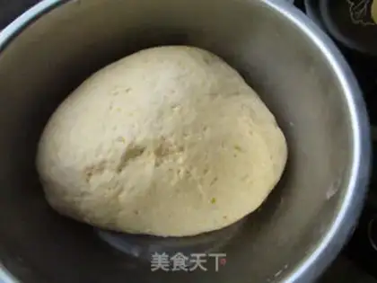 Make Melon buns step 4