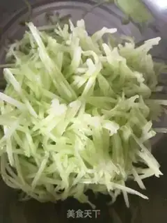 Make cucumber with green bean skin step 3