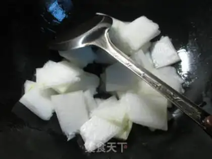 Make Snow pickles, bean soup step 1