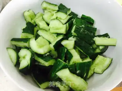 Make Shoot the cucumber step 1