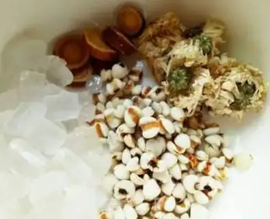 Make ♪ Plumsy daisies ♪ step 1
