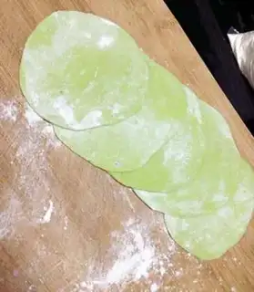 Make Rose rolls step 1