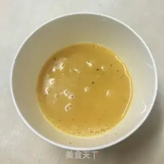 Make Egg roll step 1