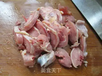 Make Chicken-legged pastry soup step 2