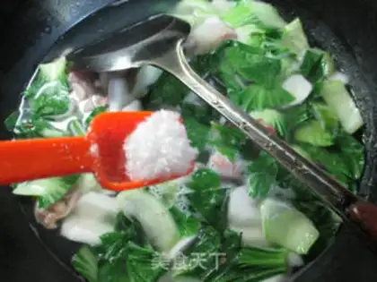 Make Chicken-legged pastry soup step 6