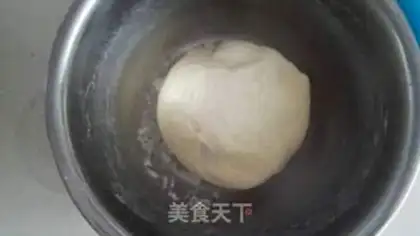 Make Chinese rose bread step 0